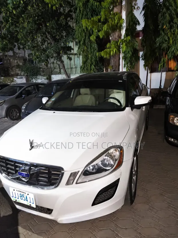 Volvo XC60 2013 Fari - 1
