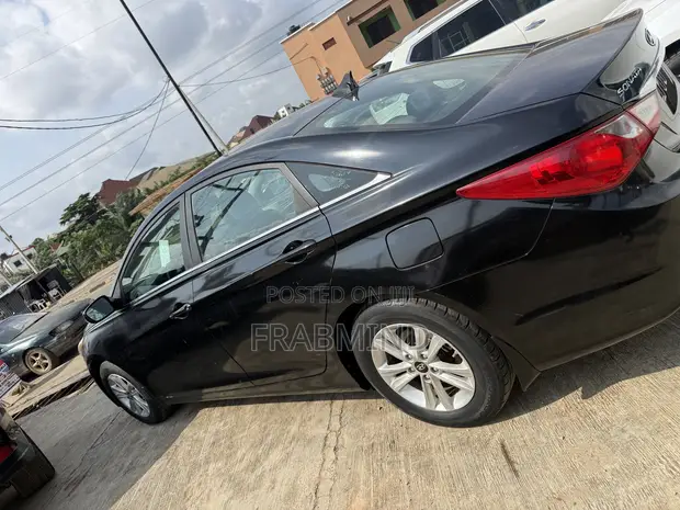 2013 Hyundai Sonata SE Sedan FWD (2.4L) - 1