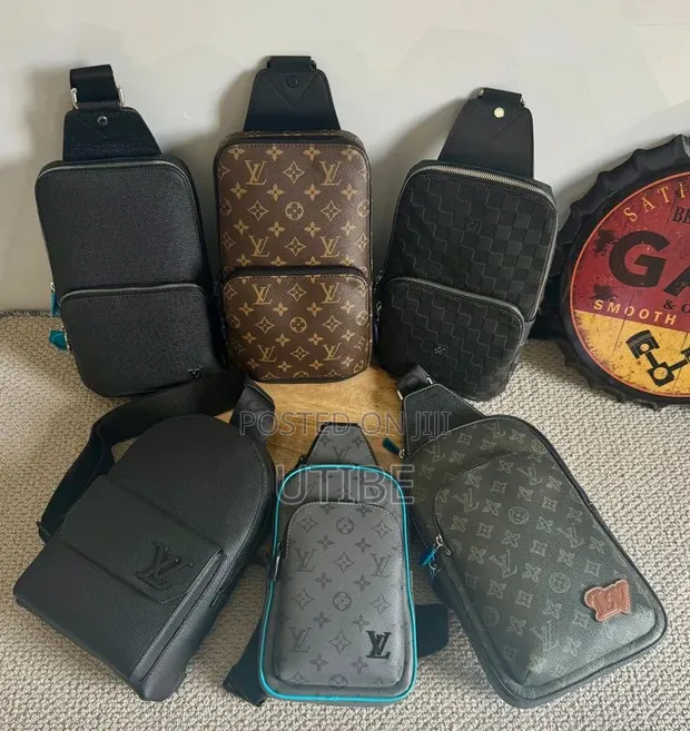 Gucci Medium Black Genuine Leather Luggage & Travel Bag - 1
