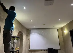 Smaat Projector Screen - Sabon Abu