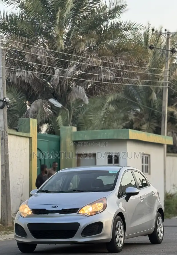 2013 Kia Rio SX Hatchback - Azurfa - 1