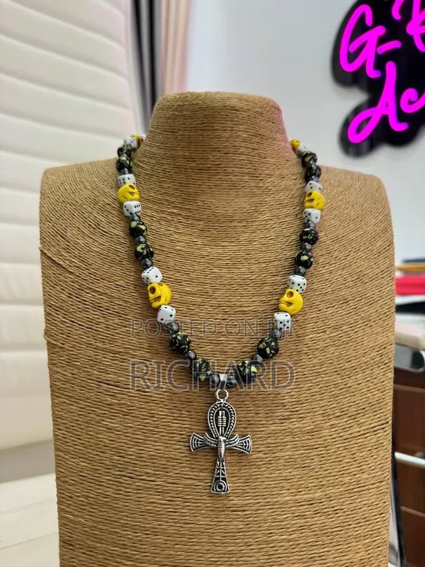 Sarkara ta Maza ta Chrome Hearts - 1