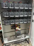 Schneider Electric 18-Way 100A 4-Pole Distribution Board tare da 400A Main Switch - 5