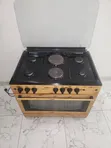 Amfani da Gas Cooker mai 6-Burner tare da Oven & Grill - 4