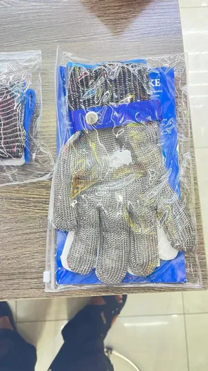 Brand New Iron Mesh Glove