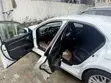 2018 Toyota Camry XLE FWD (2.5L) White - 3
