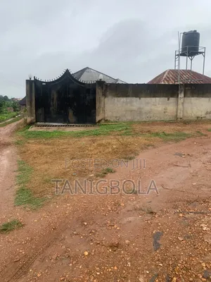 3 Bedroom Apartment don haya a Aroro Yerokun, Ibadan