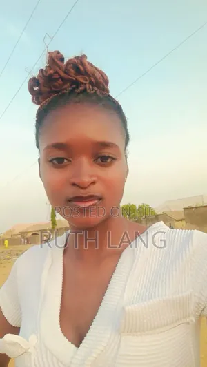 Gentle and Respectful Housekeeper - 25yo Female