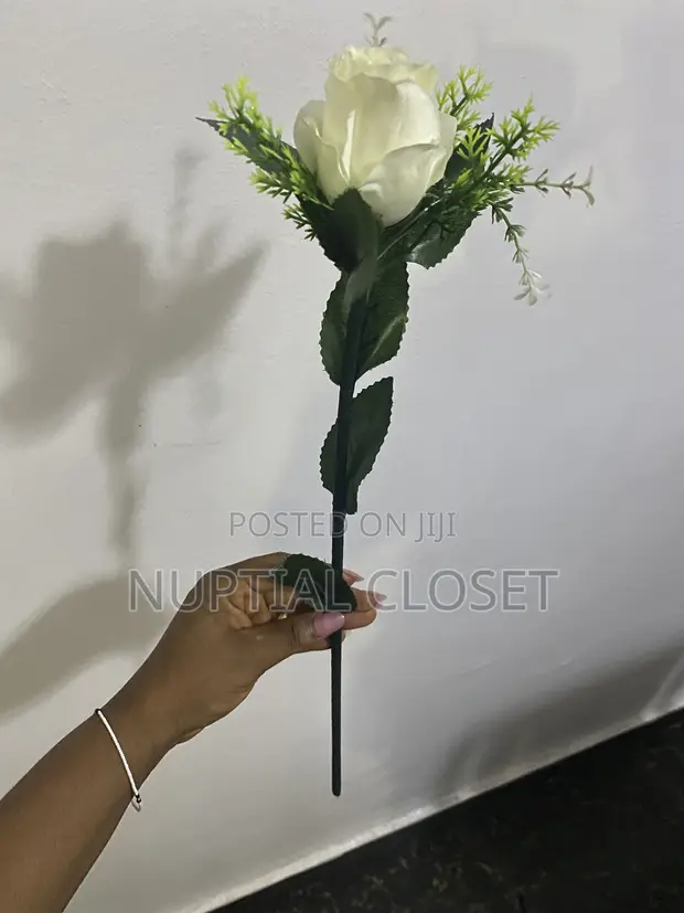 5 Bridesmaids Single Rose Bouquets (Artificial) - 1