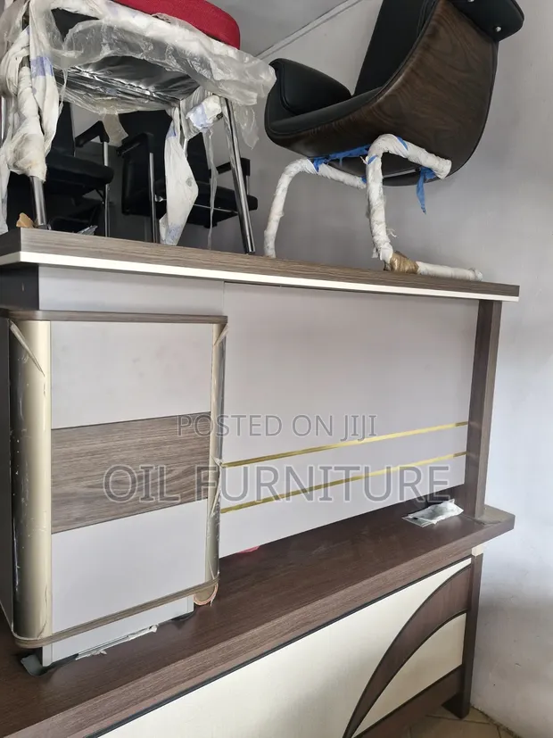 Modern Executive Office Desk with 3-Drawer Cabinet (1.4m) - 1