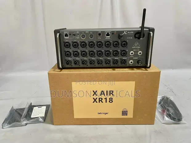Behringer X AIR XR18 18-Channel Digital Mixer - 1