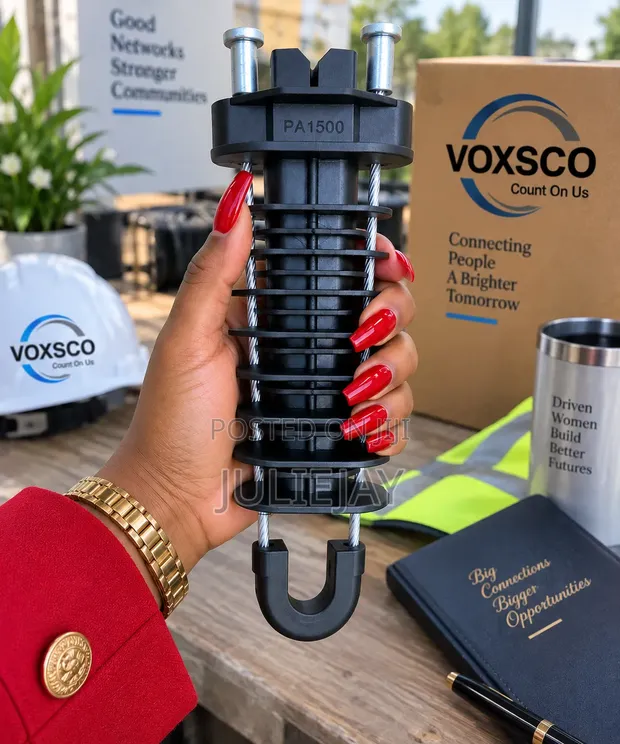 Plastic Tension Clamp for Fiber Aerial Connection - 1