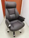 Babban Kursiyin Ofis na Alatu - 1