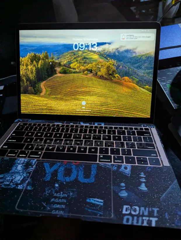 Apple MacBook Air 2018 8GB RAM 128GB SSD - 1