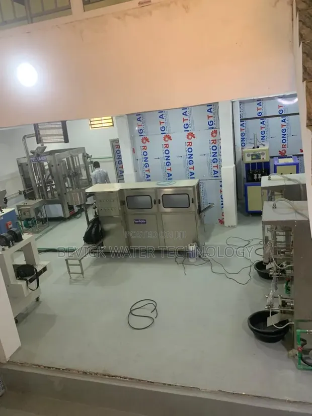 Master 5-Gallon Dispenser Washing, Rinsing, Filling & Capping Machine - 1