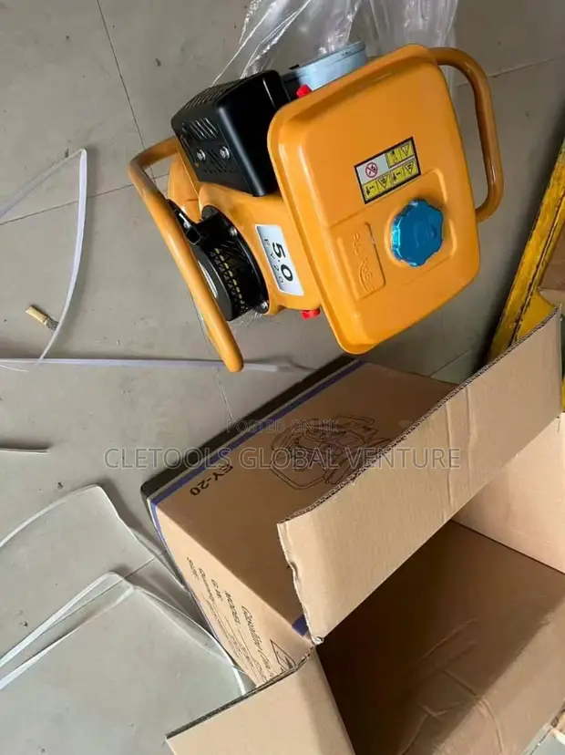 Gasoline Concrete Vibrator - 1