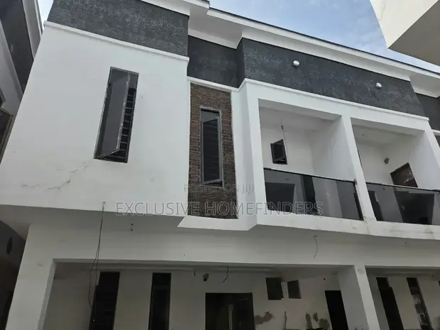 4 Bedroom Townhouse/Terrace in VGC Extension, Lekki - 1