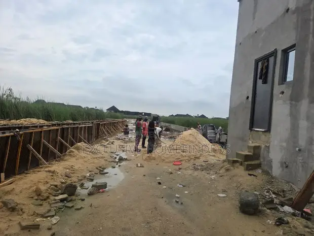 Filin Sayarwa da Ginawa Mai Kyau tare da C of O - Sangotedo, Lekki - 1