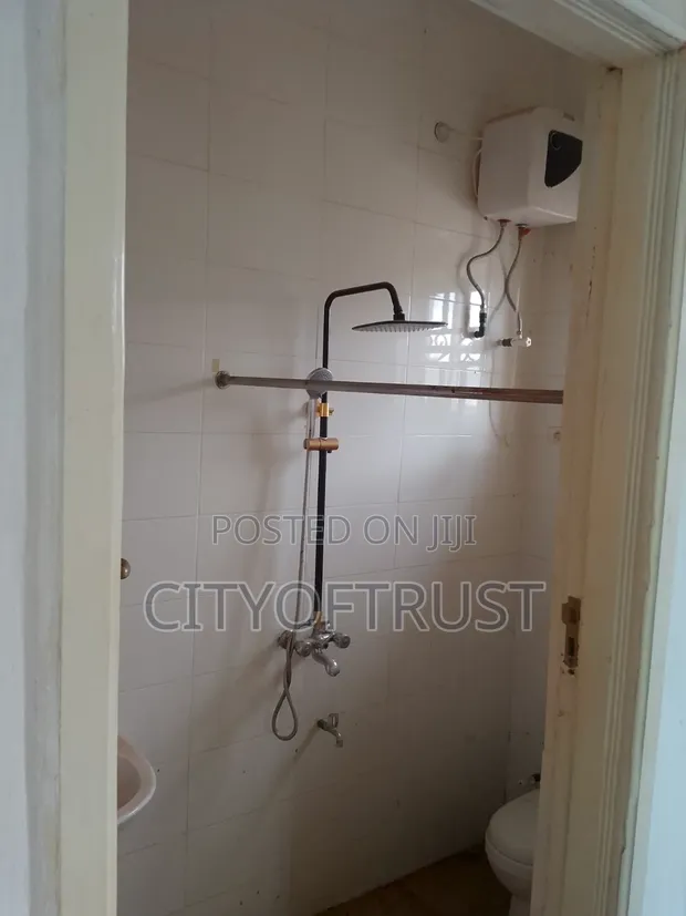 4 Bedroom House for Sale in Benin City - 1