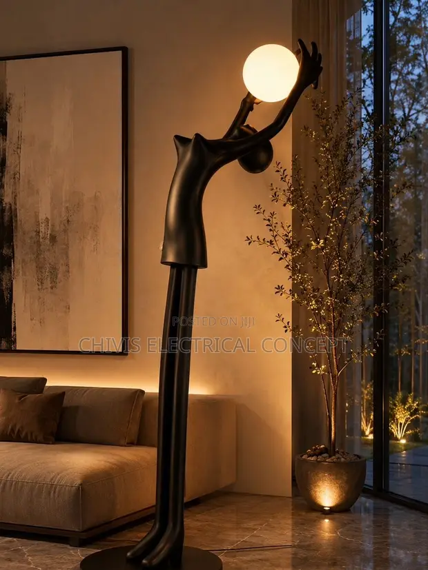 Luxury Humanoid Standing Lamp - 1