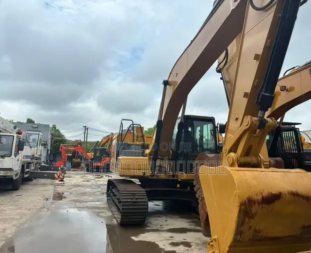 Used Caterpillar 320GC Excavator - Japanese Original - 1