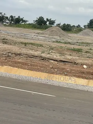 250 sqm Estate Plot for 4 Bedroom Semi-Detached Duplex in Apo