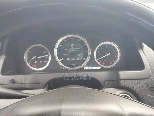 Mercedes-Benz C300 2011 Gray - 1
