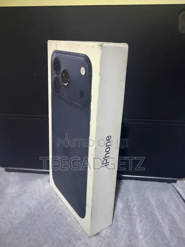 New Apple iPhone 17 Pro Max 1TB Blue - 1