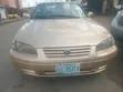 Toyota Camry 2000 Zinariya - 1