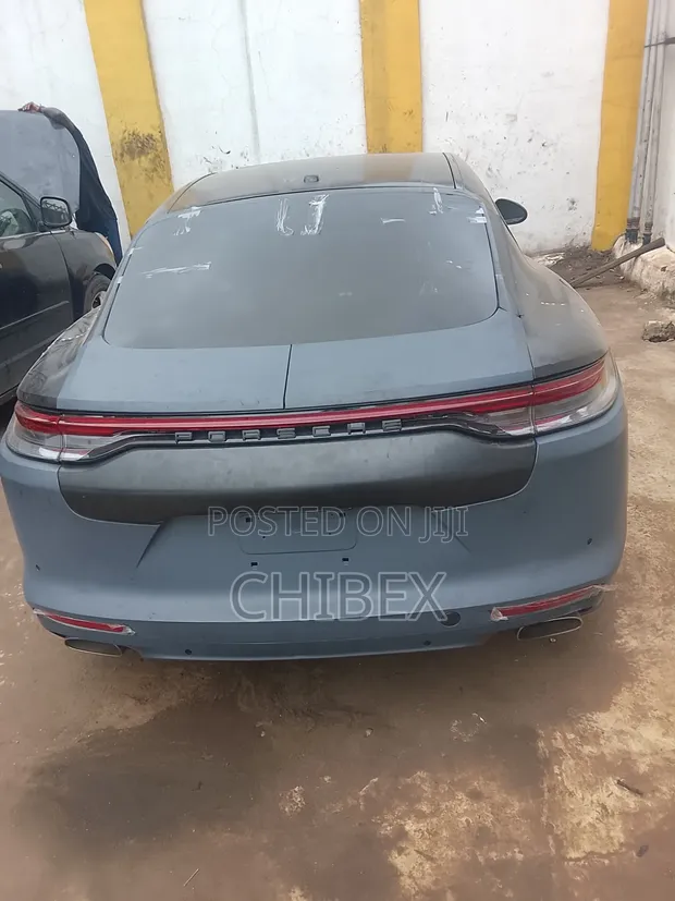 Abubuwan Gyaran Waje na Porsche Panamera 2024 - 1