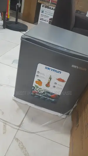 Skyrun BCD-50HW Mini Refrigerator - Brand New