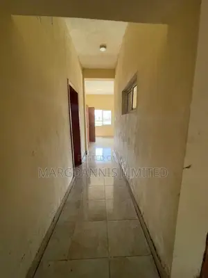 3-Bedroom Block of Flats na Sayarwa a Sangotedo, Legas