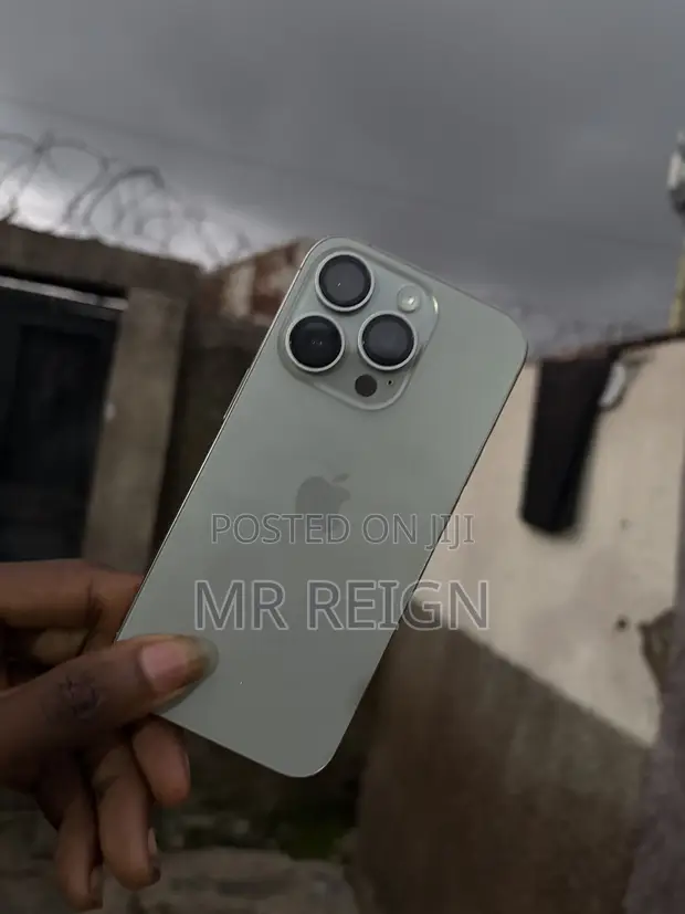 Apple iPhone 15 Pro 128GB Bronze - 1