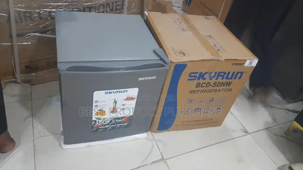 Durable Skyrun BCD-50HW Mini Refrigerator - 1