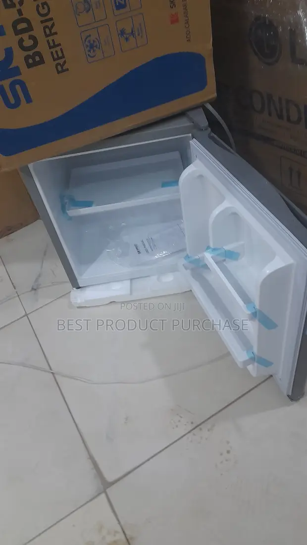 Skyrun BCD-50HW Portable Mini Fridge - 1