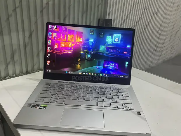 Asus ROG Zephyrus G14 Laptop - AMD Ryzen 7, RTX 3060, 1TB SSD - 1