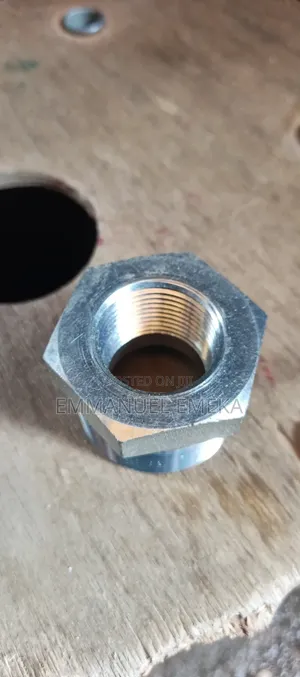 Threaded Hex Bushing 1"x1 1/2"