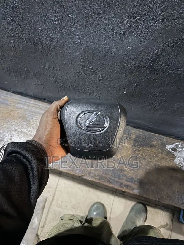 Lexus RX 350 Steering Airbag (Used) - 1