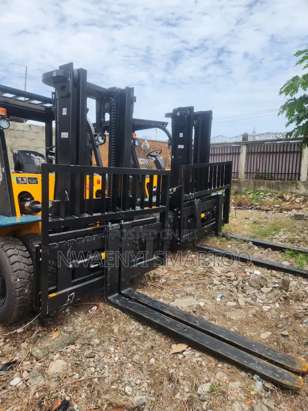 DGM 10 Ton Forklift (3 Meter Ango) - Sabon Abu - 1