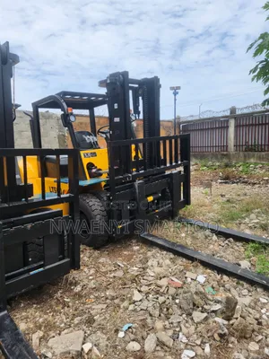DGM 10 Ton Forklift (3 Meter Ango) - Sabon Abu