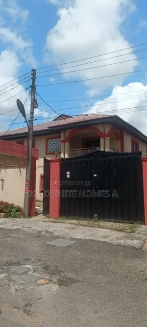 5-Bedroom Duplex don haya a Magodo Estate Phase 1