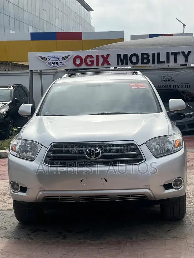 Toyota Highlander 2009 Silver - 1