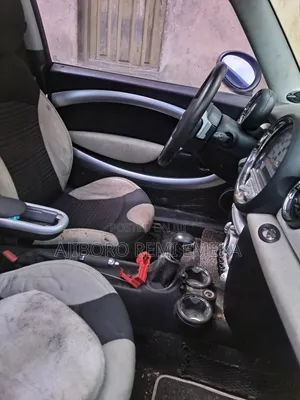 2010 Mini Cooper S Hatchback - Off White
