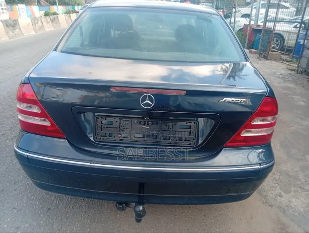 Mercedes-Benz C230 2003 Black - 1