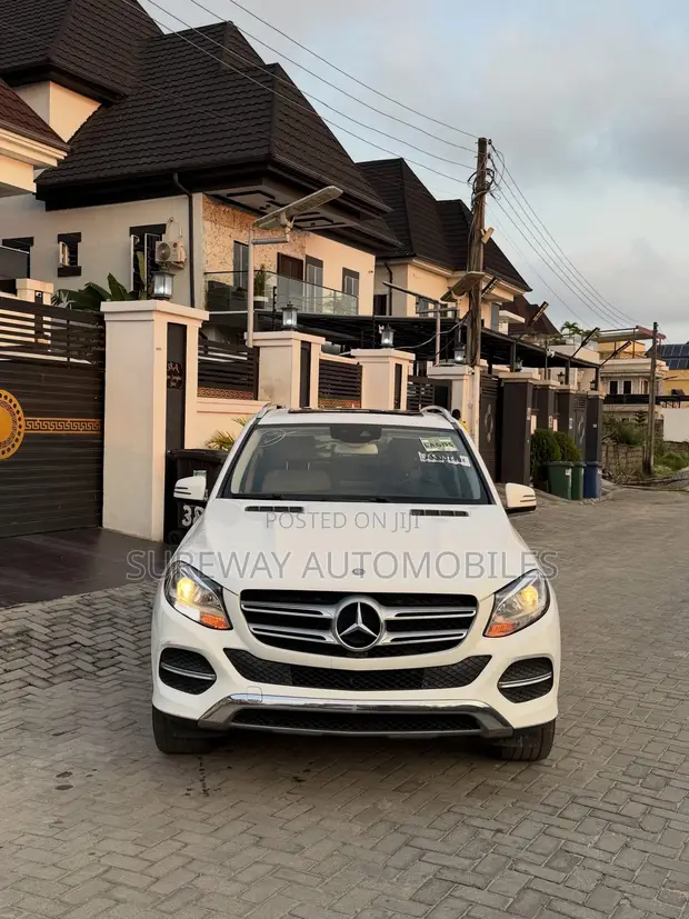 Mercedes-Benz GLE 350 2017 Fari - 1