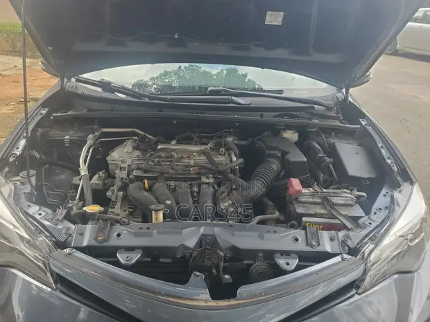 2016 Toyota Corolla LE Sedan - 1
