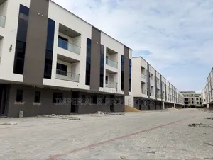 4 Bedroom Townhouse/Terrace a Kingswood Estate, Lekki Phase 1