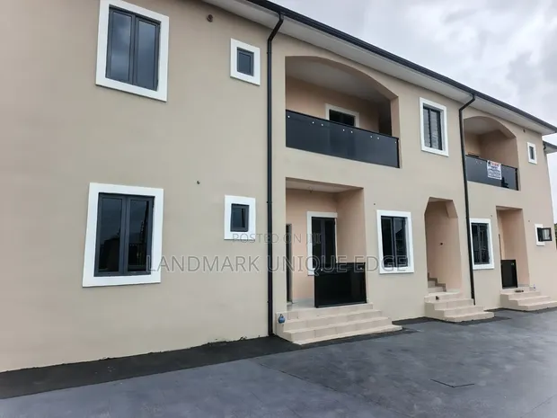 3 Bedroom Block of Flats for Rent in F01 Estate, Kubwa - 1