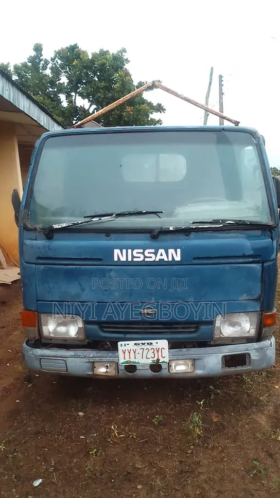 Nissan Cabstar Truck - 2003 - 1