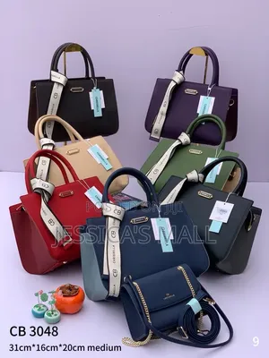 Chris Bella Mai Kyau Tsakiya Bag 2-in-1